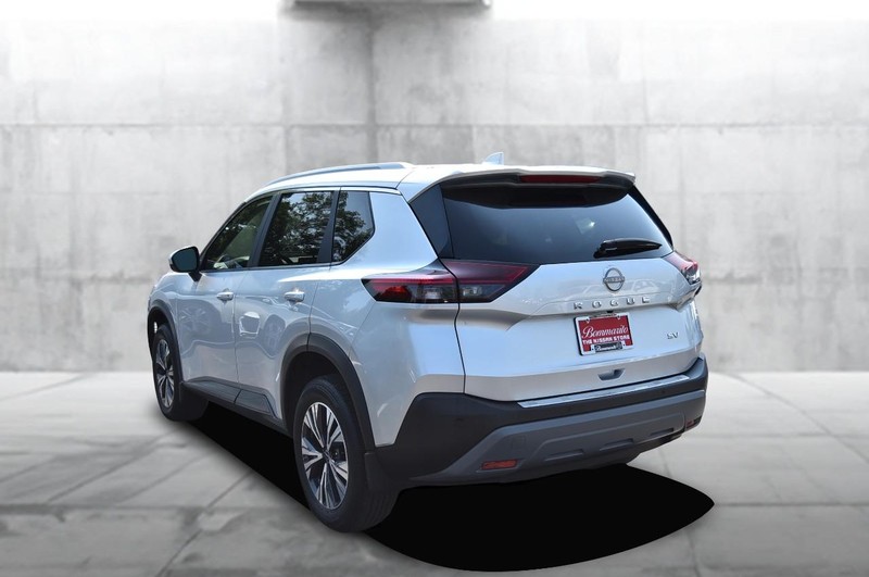 Nissan Rogue Vehicle Image 07