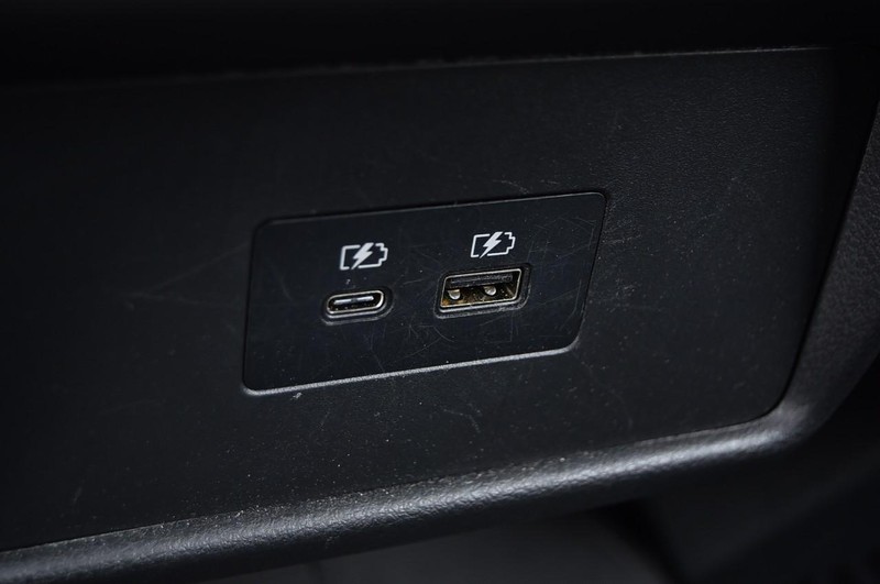 Nissan Rogue Vehicle Image 24