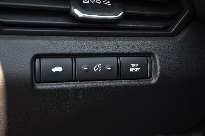 Nissan Altima Vehicle Image 11
