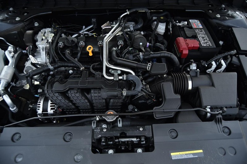 Nissan Altima Vehicle Image 23