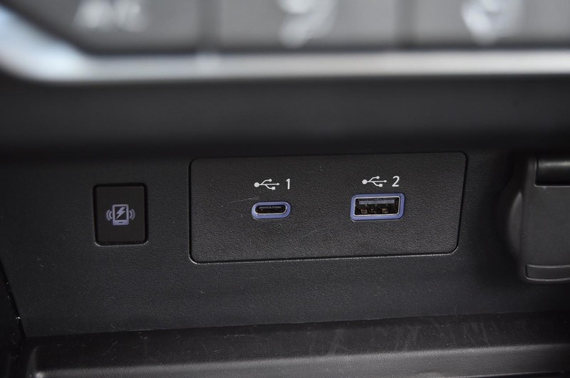 Nissan Altima Vehicle Image 16
