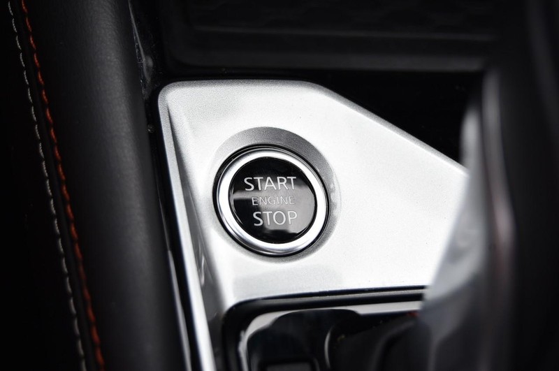 Nissan Altima Vehicle Image 17