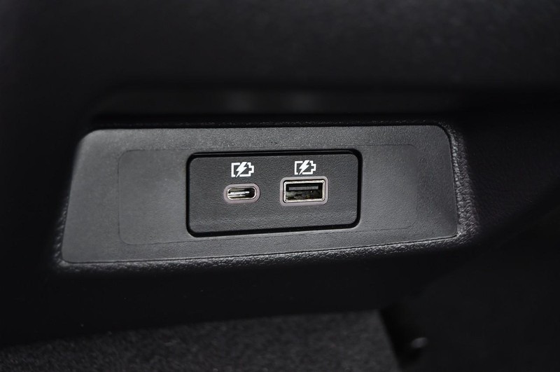 Nissan Altima Vehicle Image 23
