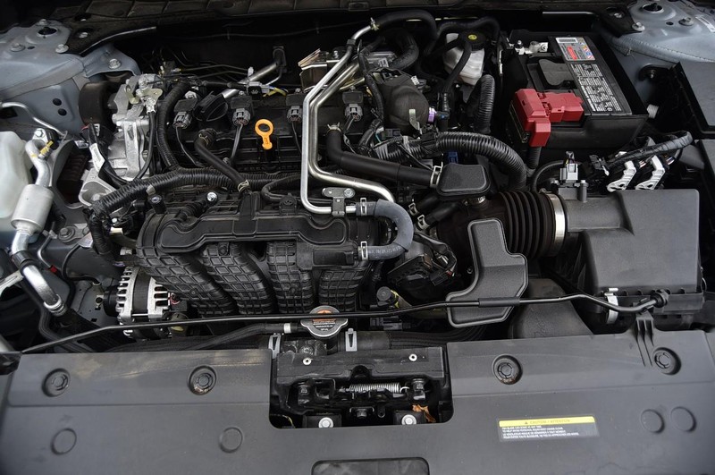 Nissan Altima Vehicle Image 25