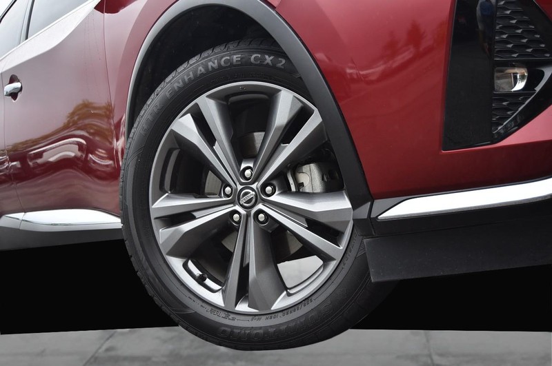 Nissan Murano Vehicle Image 03