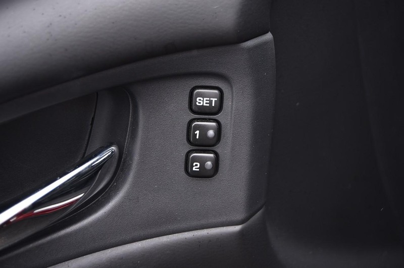 Nissan Murano Vehicle Image 10