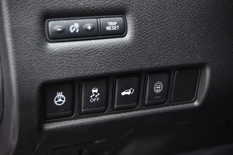 Nissan Murano Vehicle Image 13