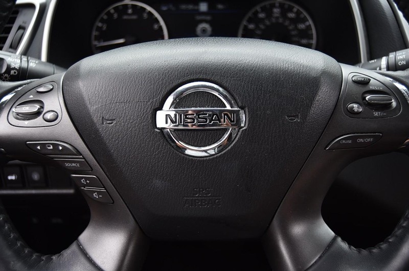 Nissan Murano Vehicle Image 20