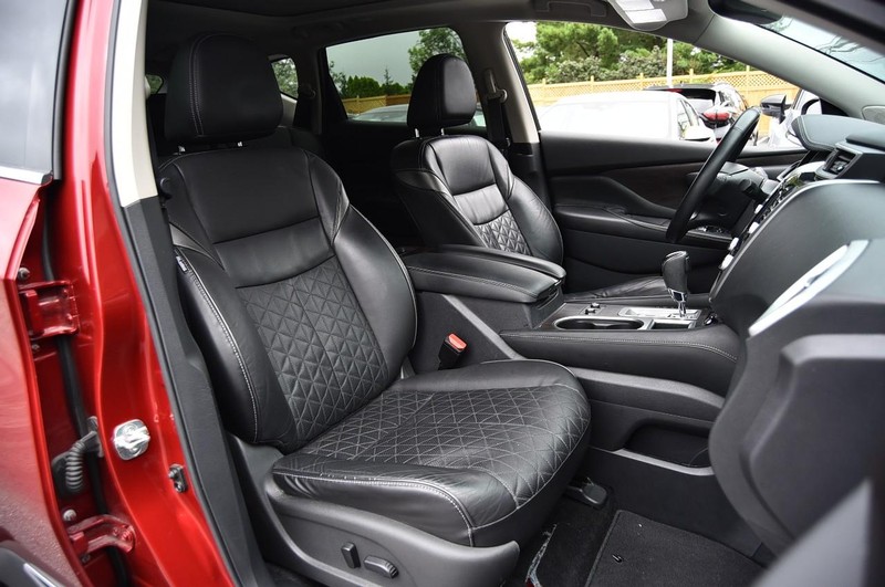 Nissan Murano Vehicle Image 22