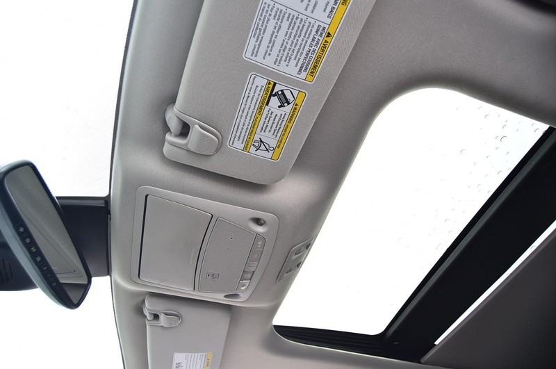 Nissan Murano Vehicle Image 23