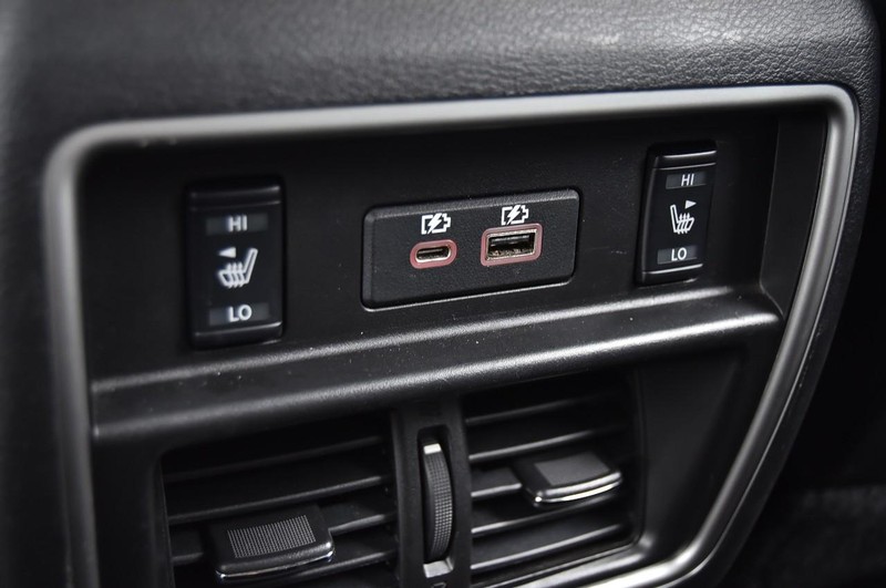 Nissan Murano Vehicle Image 25