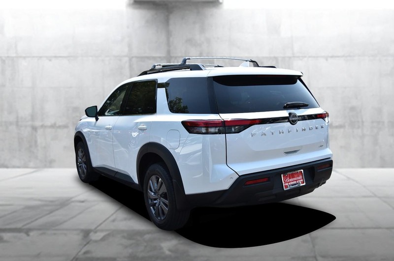 Nissan Pathfinder Vehicle Image 07