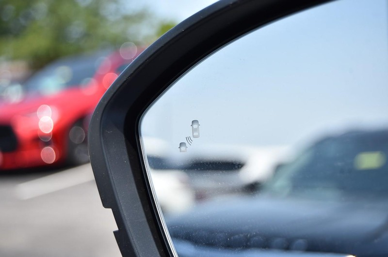 Nissan Pathfinder Vehicle Image 10