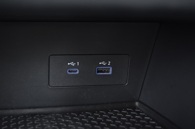 Nissan Pathfinder Vehicle Image 17