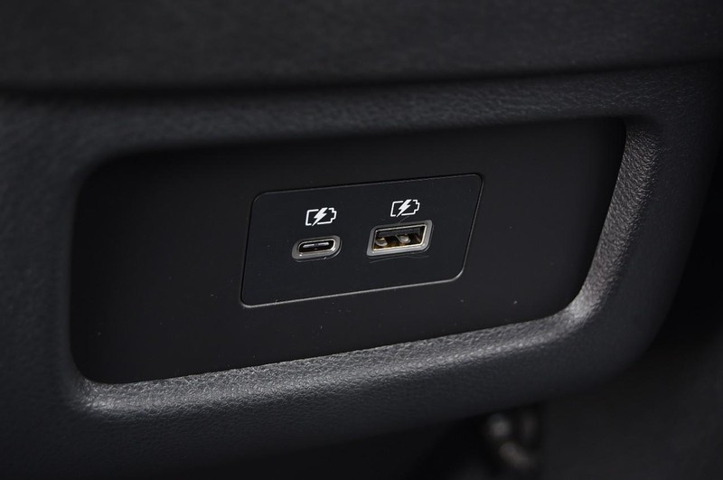 Nissan Pathfinder Vehicle Image 28