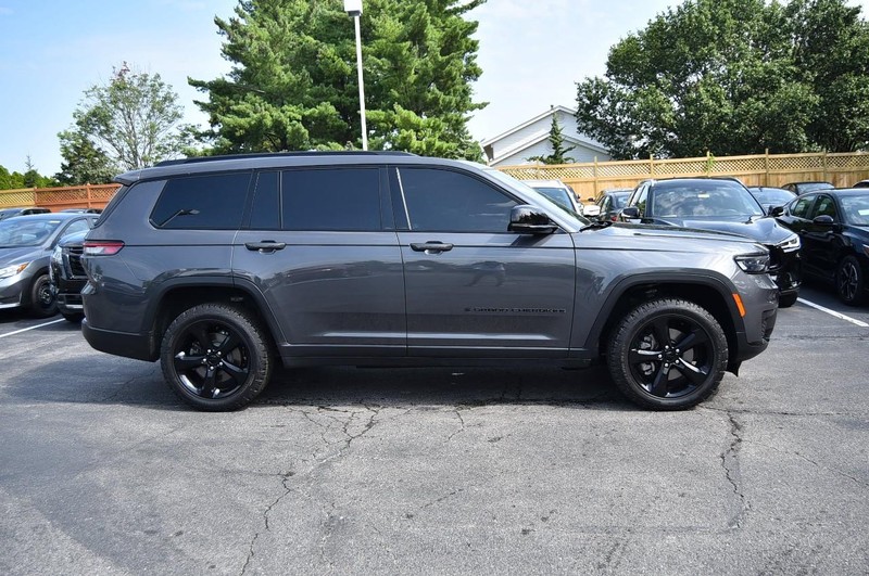 Jeep Grand Cherokee L Vehicle Image 05
