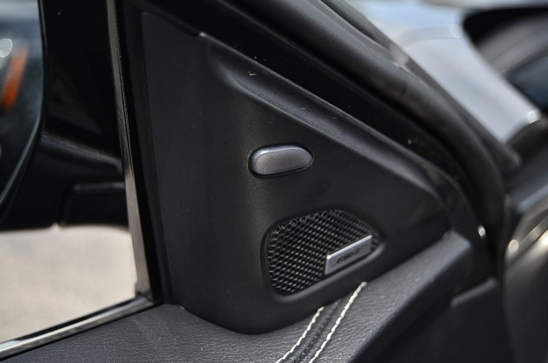 Nissan Maxima Vehicle Image 11
