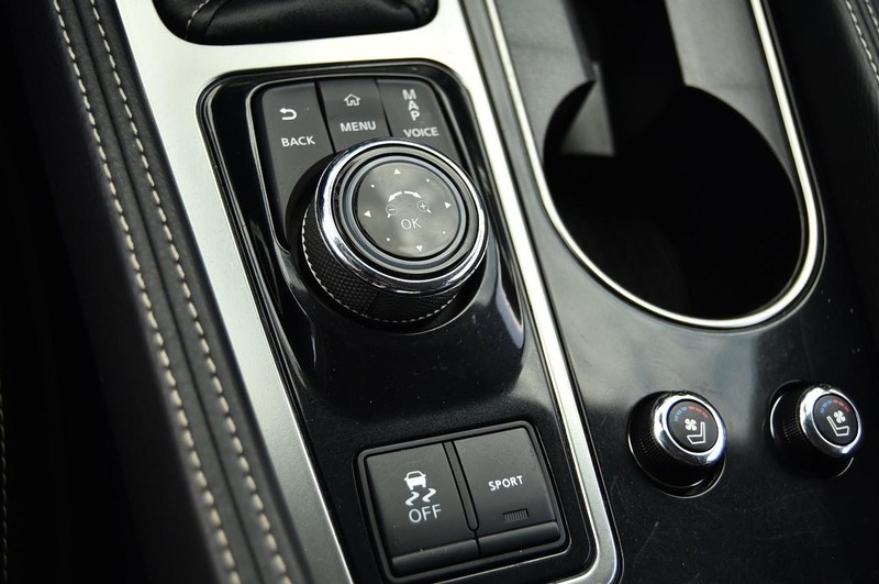 Nissan Maxima Vehicle Image 20
