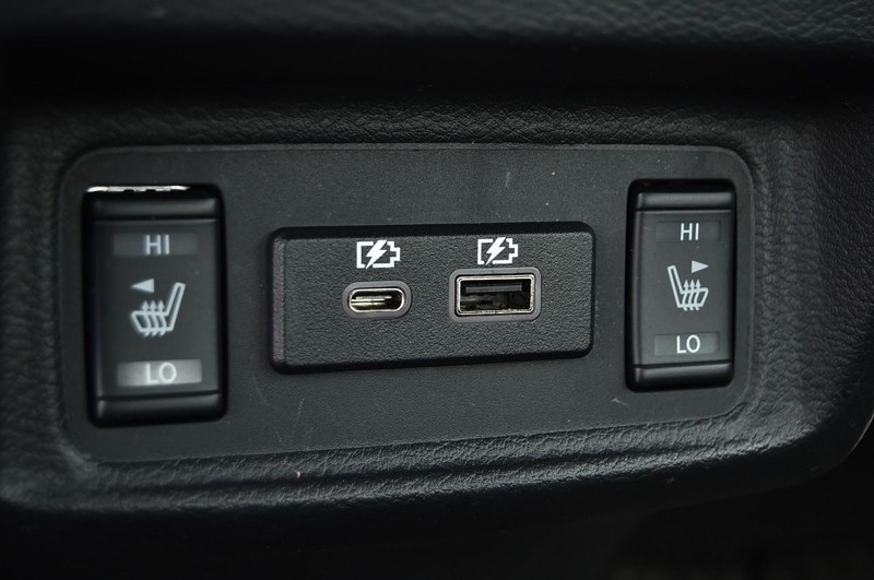 Nissan Maxima Vehicle Image 28