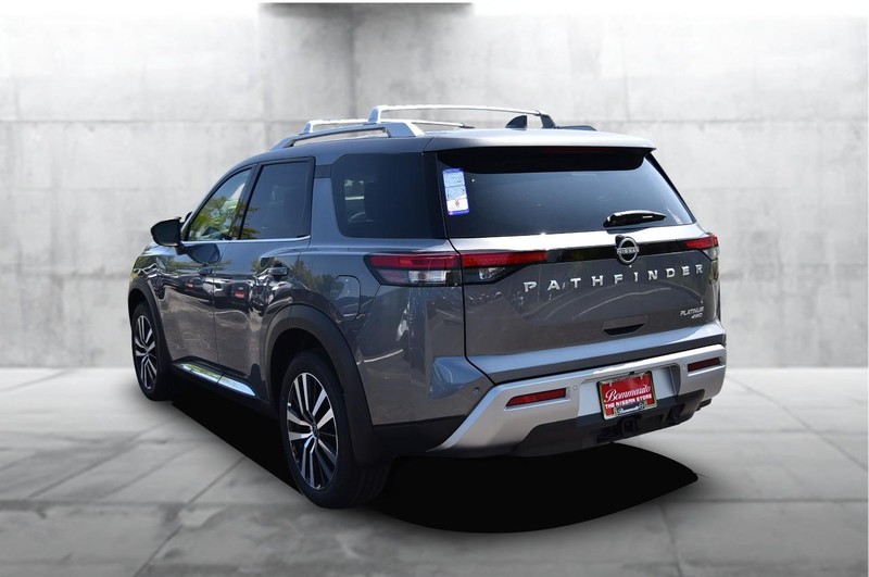 Nissan Pathfinder Vehicle Image 07