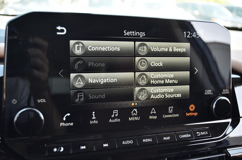 Nissan Pathfinder Vehicle Image 15