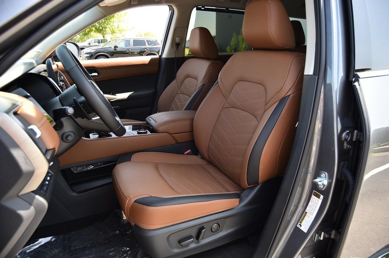 Nissan Pathfinder Vehicle Image 23