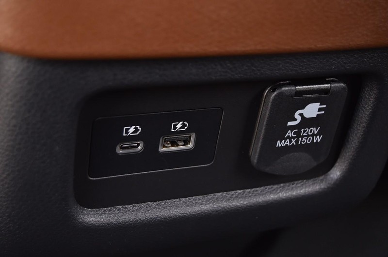 Nissan Pathfinder Vehicle Image 28