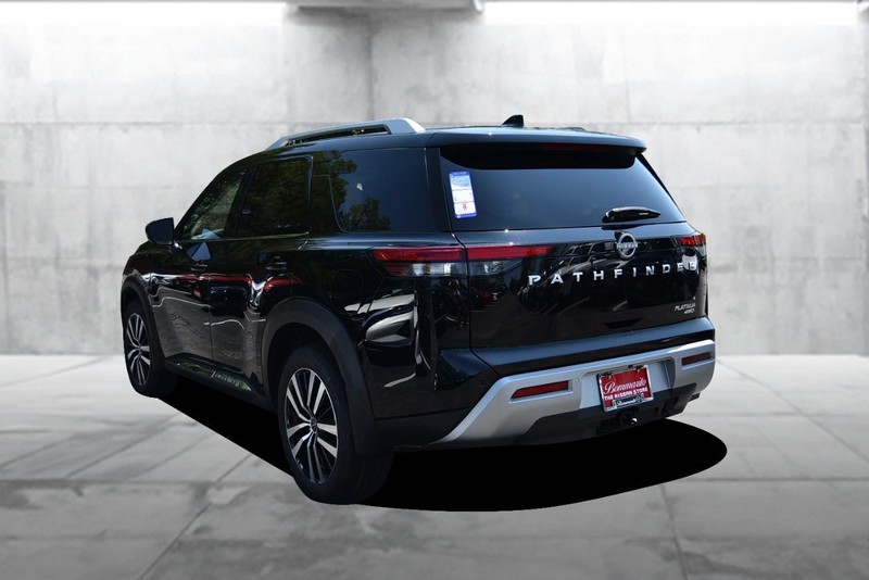 Nissan Pathfinder Vehicle Image 07