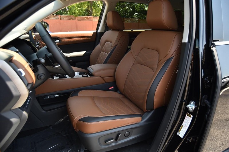 Nissan Pathfinder Vehicle Image 23