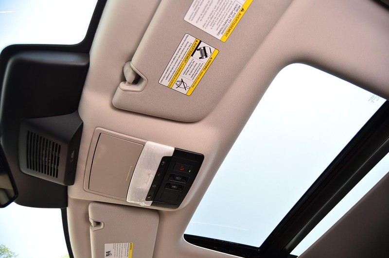 Nissan Pathfinder Vehicle Image 25