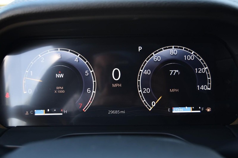 Jeep Grand Cherokee Vehicle Image 14