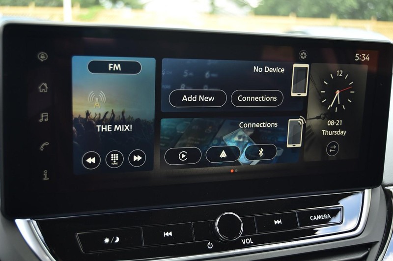 Nissan Altima Vehicle Image 14