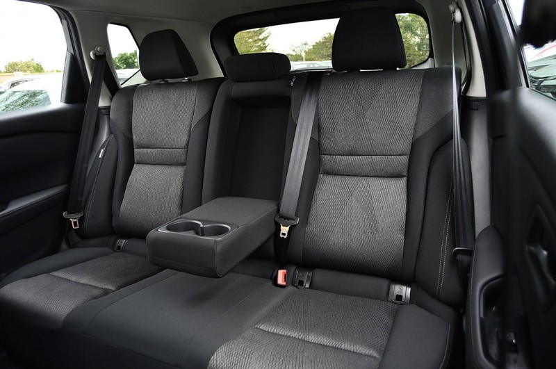 Nissan Rogue Vehicle Full-screen Gallery Image 21