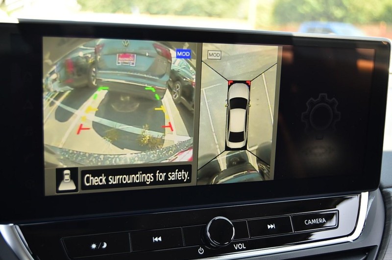 Nissan Altima Vehicle Image 13