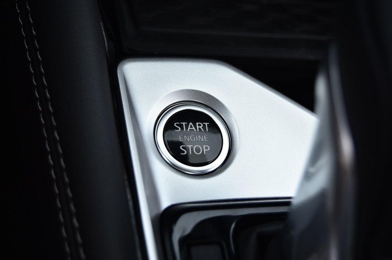 Nissan Altima Vehicle Image 18
