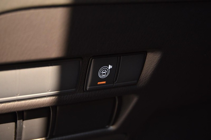 Nissan Armada Vehicle Image 11