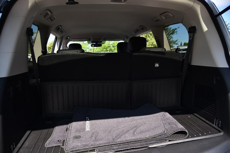 Nissan Armada Vehicle Image 28