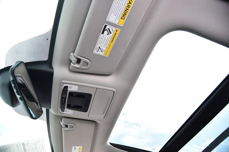 Honda Pilot Vehicle Image 24