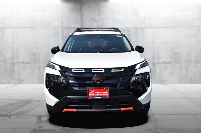 Nissan Rogue Vehicle Image 04