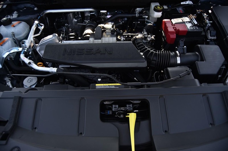Nissan Rogue Vehicle Image 24