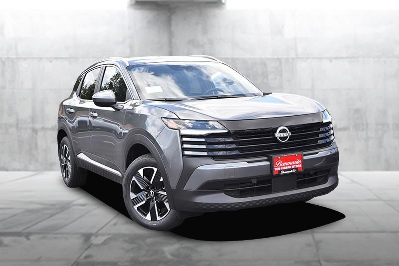 Nissan Kicks Vehicle Image 02