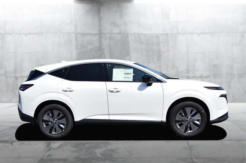 Nissan Murano Vehicle Image 05