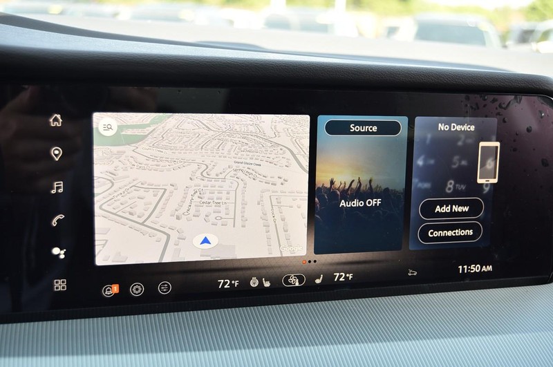 Nissan Murano Vehicle Image 15
