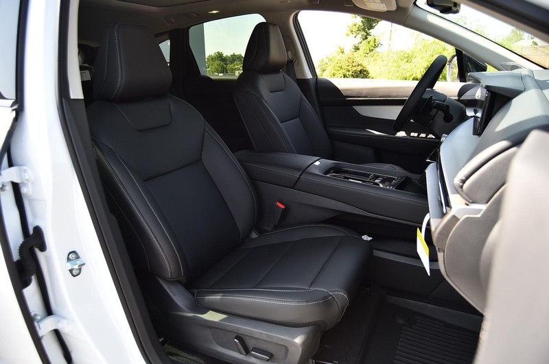 Nissan Murano Vehicle Image 24