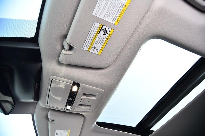 Nissan Murano Vehicle Image 25