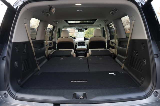 Nissan Armada Vehicle Image 09