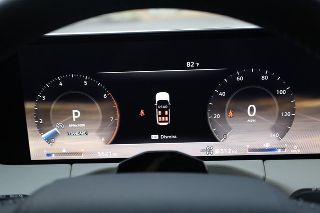 Nissan Armada Vehicle Image 13