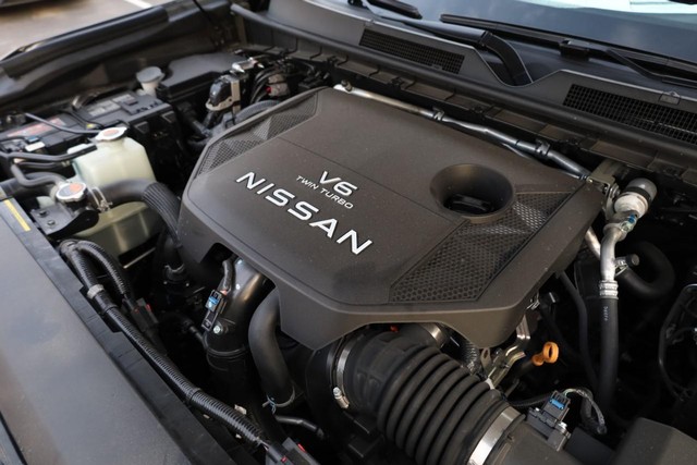 Nissan Armada Vehicle Image 31