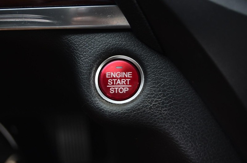 Acura MDX Vehicle Image 19