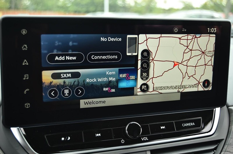 Nissan Altima Vehicle Image 15